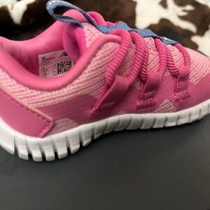 Girls toddler sneakers